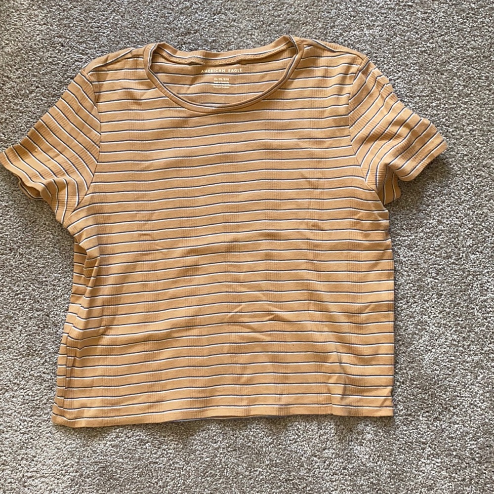 Yellow t shirt
